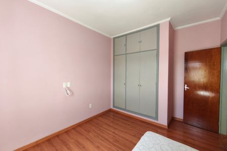 Quarto 1 de casa à venda com 4 quartos, 240m² em Jardim do Trevo, Campinas