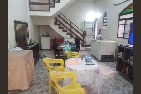 Foto 07 de casa à venda com 4 quartos, 700m² em Santa Cruz Industrial, Contagem