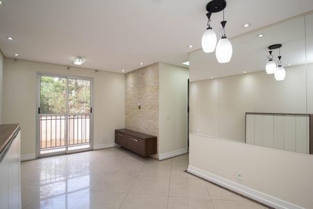 Sala de apartamento à venda com 3 quartos, 65m² em São Domingos, São Paulo