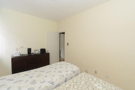 Quarto 2 de casa à venda com 3 quartos, 260m² em Bairro da Glória, Contagem
