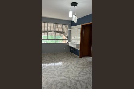 Sala de apartamento à venda com 2 quartos, 68m² em São Lourenço, Niterói