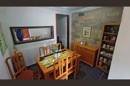 Sala de casa à venda com 2 quartos, 83m² em Goiânia, Belo Horizonte