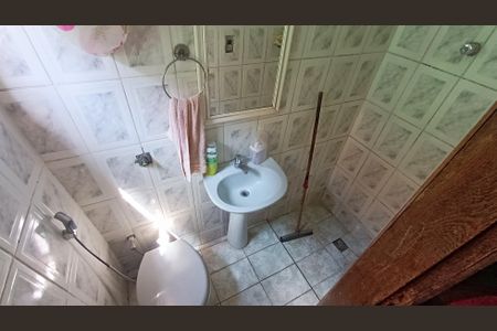 Banheiro de casa à venda com 2 quartos, 83m² em Goiânia, Belo Horizonte