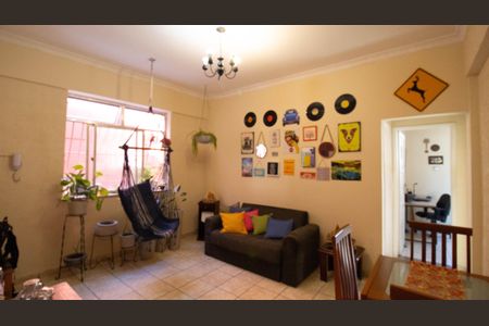 Sala de apartamento à venda com 2 quartos, 70m² em Pé Pequeno, Niterói