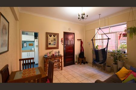 Sala de apartamento à venda com 2 quartos, 70m² em Pé Pequeno, Niterói