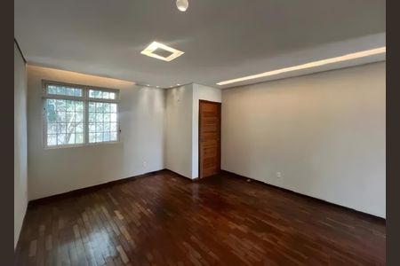 Sala de casa para alugar com 4 quartos, 583m² em São Bento, Belo Horizonte