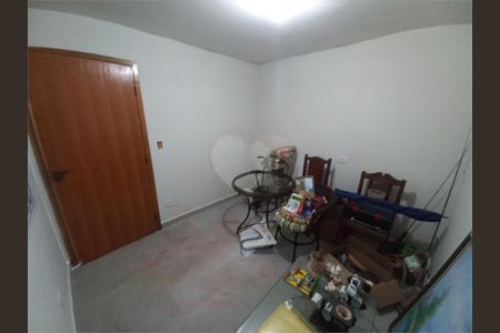 Casa à venda com 4 quartos, 180m² em Jardim Maria Rosa, Taboão da Serra