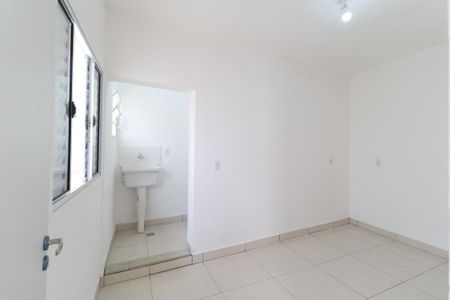 Suíte 1 de casa para alugar com 1 quarto, 27m² em Casa Verde, São Paulo
