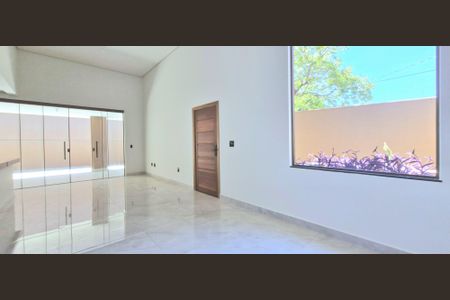 Sala de casa à venda com 3 quartos, 199m² em Lundcéia, Lagoa Santa