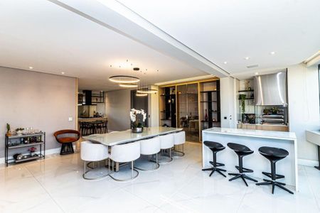 Sala de apartamento à venda com 3 quartos, 158m² em Moema, São Paulo