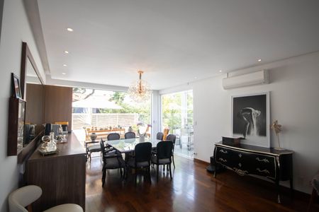 Sala de casa para alugar com 4 quartos, 330m² em Vila Irmaos Arnoni, São Paulo