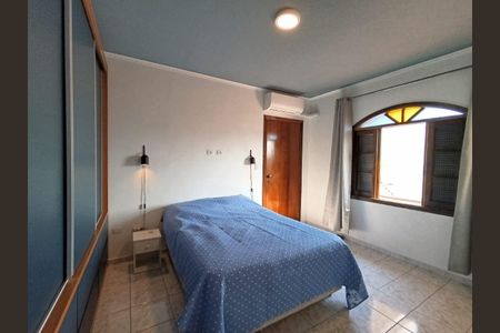 Casa à venda com 3 quartos, 124m² em Vila Ema, São Paulo