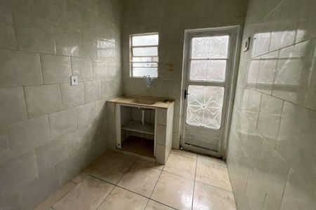 Cozinha de casa de condomínio para alugar com 1 quarto, 250m² em Jardim Vinte E Cinco de Agosto, Duque de Caxias