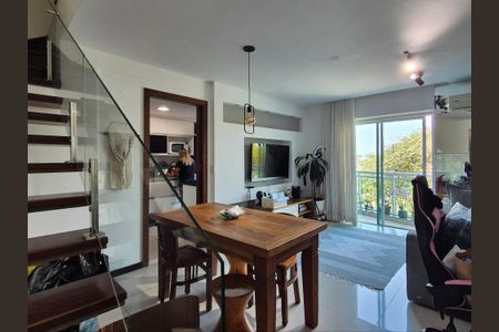 Sala de apartamento à venda com 2 quartos, 92m² em Barra da Tijuca, Rio de Janeiro