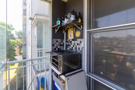 Sacada da Sala de apartamento à venda com 3 quartos, 60m² em Jardim Guairaca, São Paulo