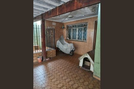 Casa à venda com 3 quartos, 260m² em Jardim Maria Estela, São Paulo