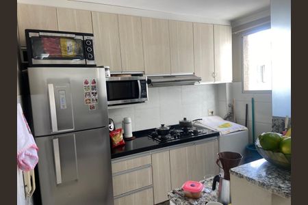Cozinha de apartamento à venda com 2 quartos, 48m² em Santa Maria, Contagem