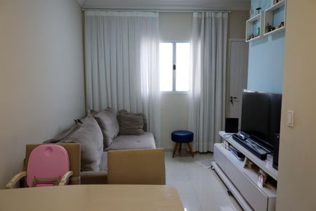 Sala de casa de condomínio à venda com 2 quartos, 58m² em Santa Maria, Osasco