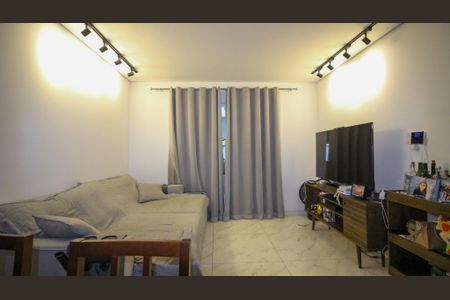 Sala de casa à venda com 3 quartos, 250m² em Cidade Continental, São Paulo