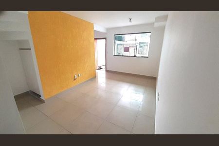 Casa à venda com 2 quartos, 120m² em Vila Paquetá, Belo Horizonte