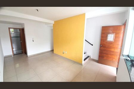 Casa à venda com 2 quartos, 120m² em Vila Paquetá, Belo Horizonte