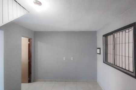 Sala de casa de condomínio para alugar com 2 quartos, 58m² em Igara, Canoas
