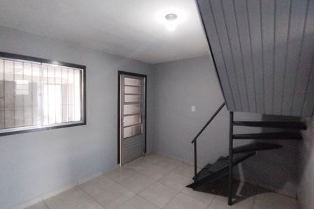 Sala de casa de condomínio para alugar com 2 quartos, 58m² em Igara, Canoas