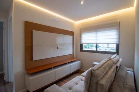 Sala de apartamento para alugar com 2 quartos, 68m² em Vila Sonia, São Paulo