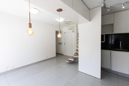 Sala de apartamento para alugar com 3 quartos, 124m² em Vila Ipojuca, São Paulo