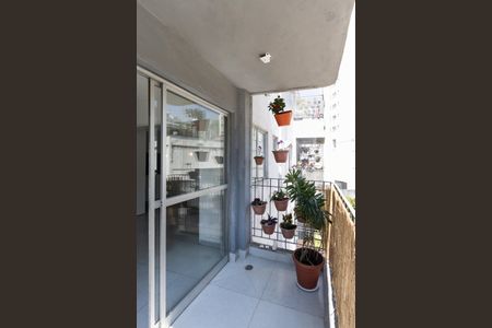 Varanda de apartamento para alugar com 3 quartos, 124m² em Vila Ipojuca, São Paulo