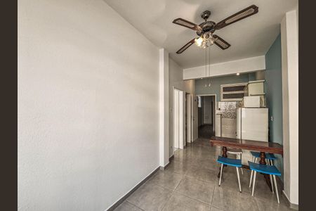 Sala de apartamento para alugar com 1 quarto, 86m² em Embaré, Santos