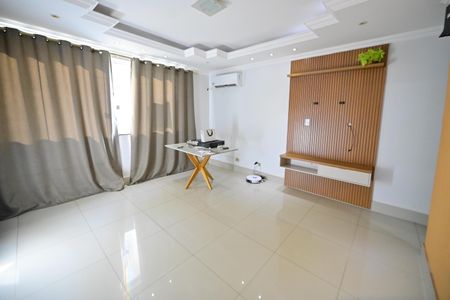 Sala de apartamento para alugar com 4 quartos, 130m² em Setor Aeroporto, Goiânia