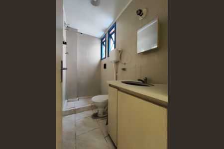 Banheiro Social de kitnet/studio para alugar com 1 quarto, 25m² em Centro, São Leopoldo