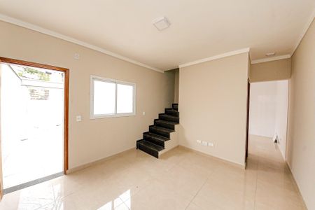 Sala de casa para alugar com 2 quartos, 67m² em São Lucas, São Paulo