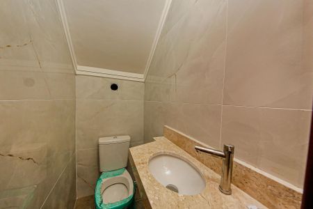 Lavabo de casa para alugar com 2 quartos, 67m² em São Lucas, São Paulo