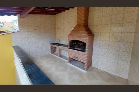 Casa à venda com 3 quartos, 150m² em Jardim Piqueroby, São Paulo