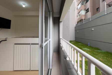 Varanda de kitnet/studio à venda com 1 quarto, 25m² em Chácara Inglesa, São Paulo