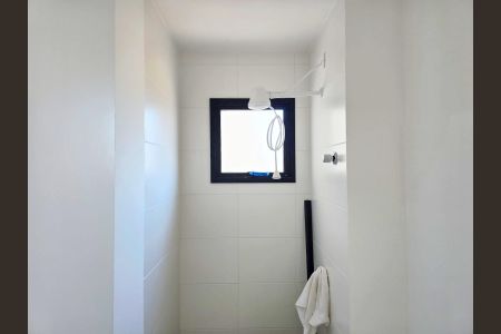 Banheiro Social de kitnet/studio para alugar com 1 quarto, 33m² em Vila Galvão, Guarulhos