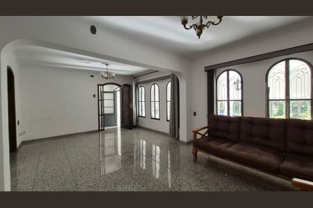 Sala de casa para alugar com 3 quartos, 256m² em Vila Gilda, Santo André