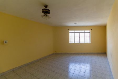 Quarto 1 de casa para alugar com 2 quartos, 160m² em Vila Ema, São Paulo