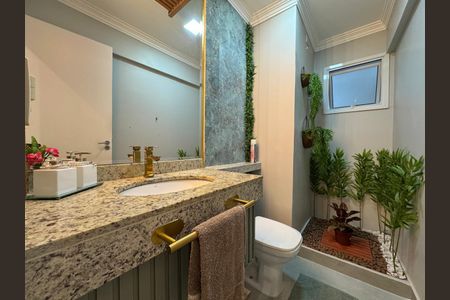 Banheiro de apartamento à venda com 2 quartos, 86m² em Jardim Las Vegas, São Paulo