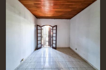 Casa à venda com 5 quartos, 260m² em Vila Indiana, São Paulo