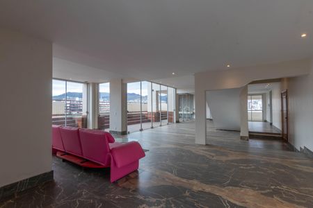 Sala de apartamento à venda com 3 quartos, 450m² em Funcionários, Belo Horizonte