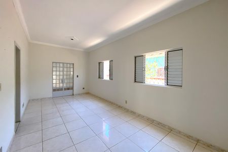 Sala de casa para alugar com 3 quartos, 360m² em Renascença, Belo Horizonte