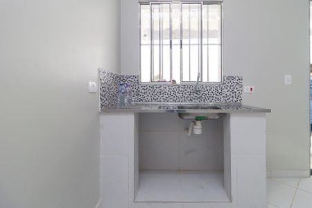 Cozinha de casa para alugar com 1 quarto, 35m² em Jardim Mirante, São Paulo