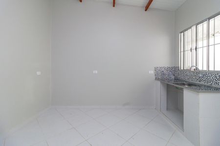 Cozinha de casa para alugar com 1 quarto, 35m² em Jardim Mirante, São Paulo