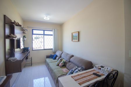 Sala de apartamento à venda com 2 quartos, 42m² em Centro, Contagem