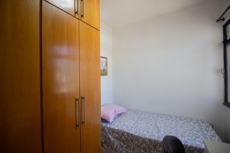 Quarto 2 de apartamento à venda com 2 quartos, 42m² em Centro, Contagem
