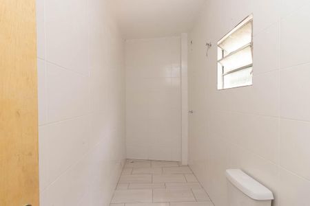 Banheiro Social de apartamento para alugar com 1 quarto, 50m² em Parque Edu Chaves, São Paulo