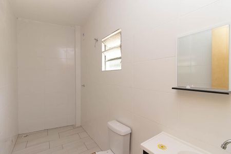 Banheiro Social de apartamento para alugar com 1 quarto, 50m² em Parque Edu Chaves, São Paulo